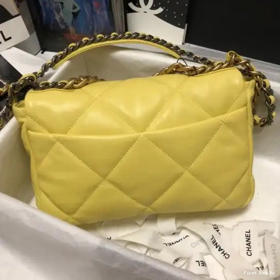 First Bag Ru FLAP 19 CHANEL BAG 0530